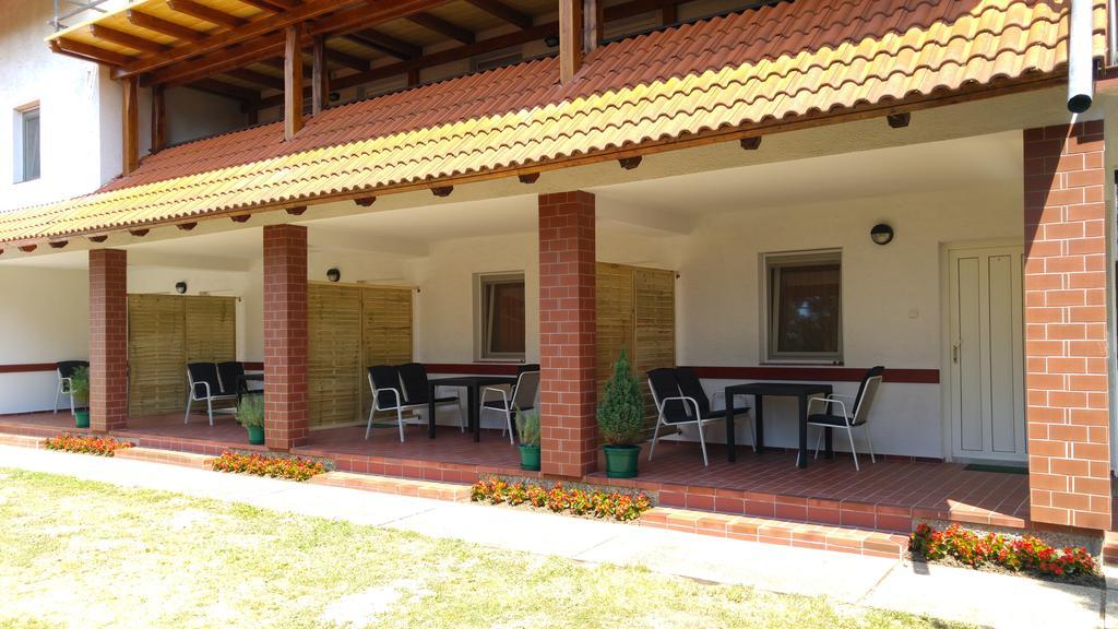 Vasti Apartman Siófok Exteriér fotografie